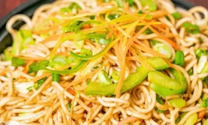 Hakka Noodles Veg.